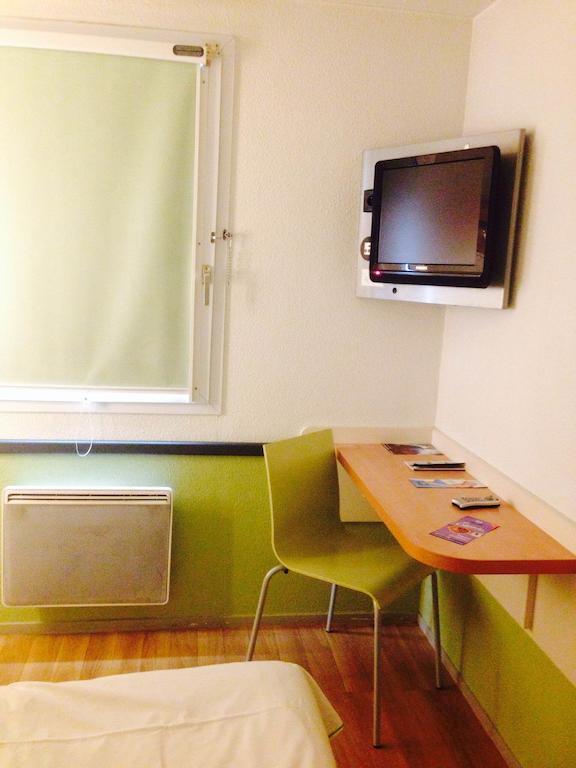 Ibis Budget Besancon Ecole Valentin Hotel Екстериор снимка